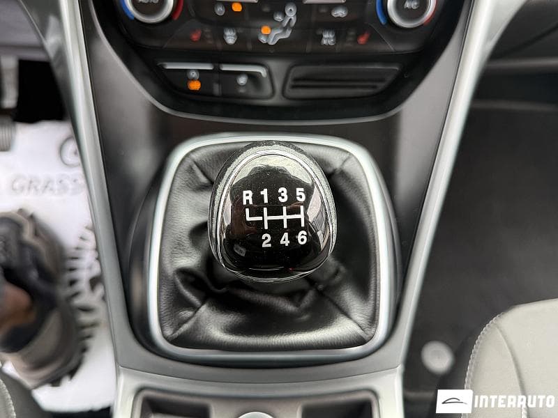 Ford Kuga 2018 — Миниатюра 12