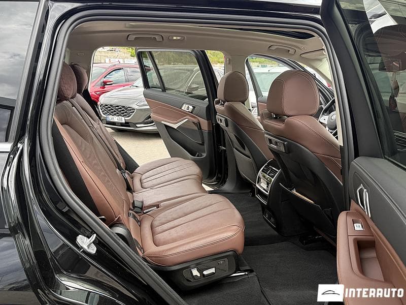 BMW X7 4.0i 2020 — Миниатюра 16