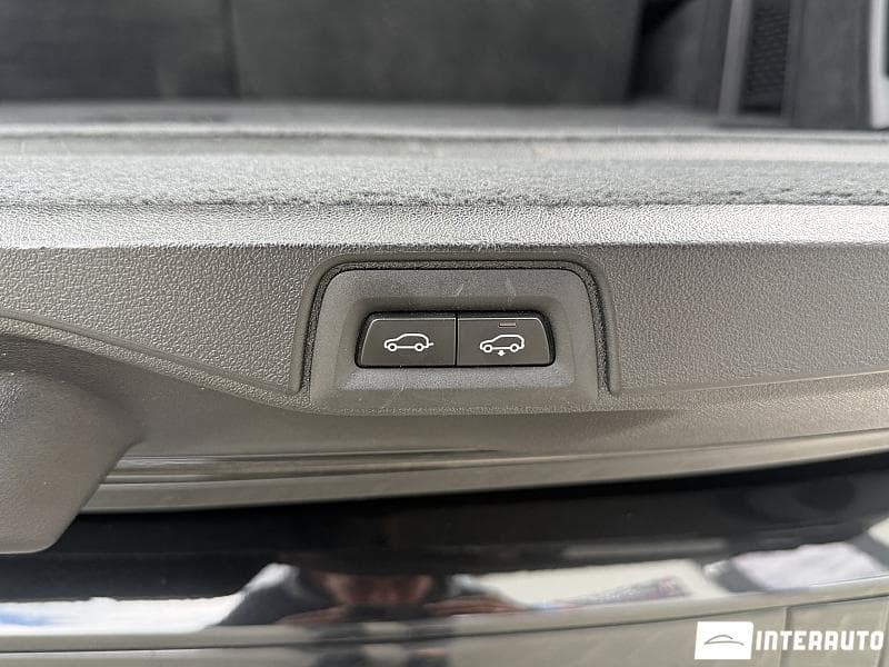 BMW X7 4.0i 2020 — Миниатюра 27