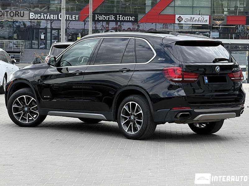 2017 BMW X5 4.0e — Miniatură 4