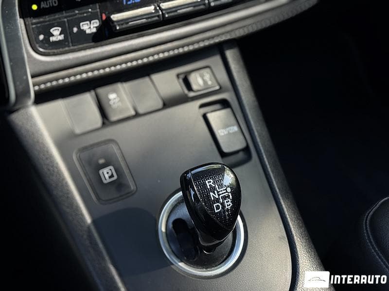 Toyota Auris 2015 — Миниатюра 12