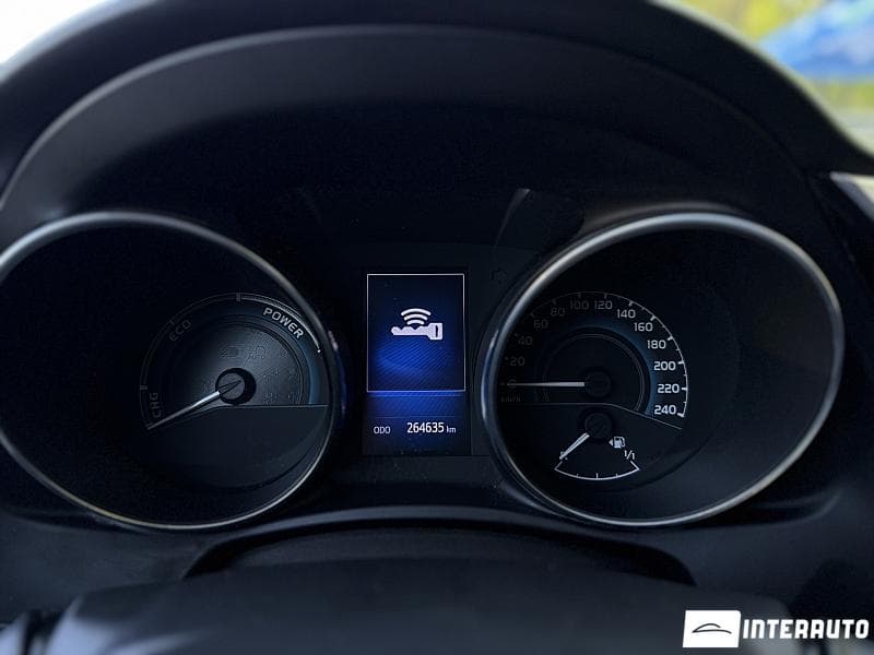 Toyota Auris 2015 — Миниатюра 10