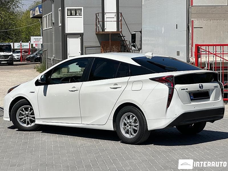 Toyota Prius 2018 — Миниатюра 4
