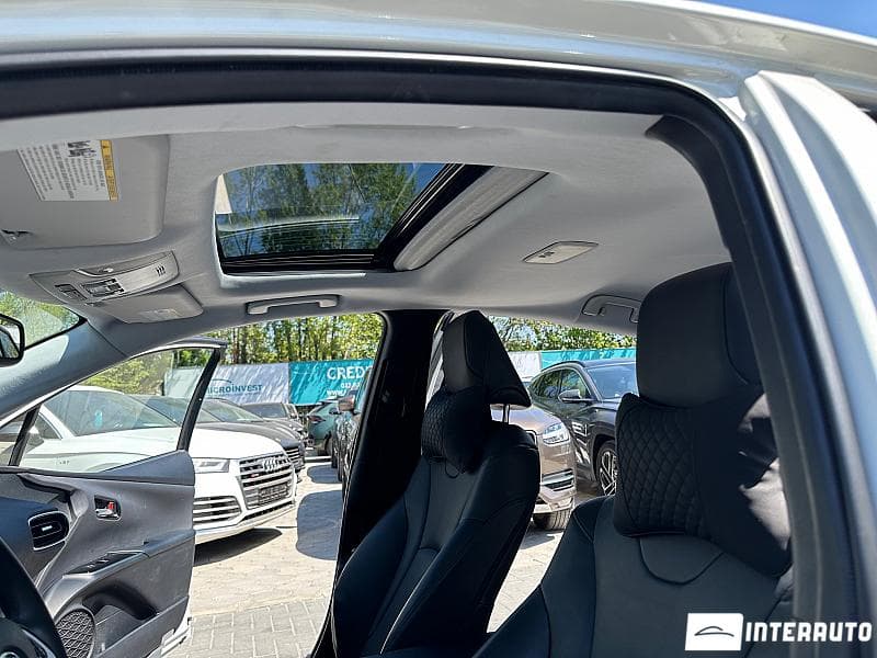 Toyota Prius 2018 — Миниатюра 9