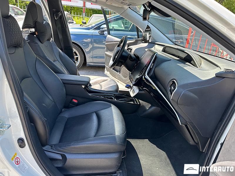 Toyota Prius 2018 — Миниатюра 7