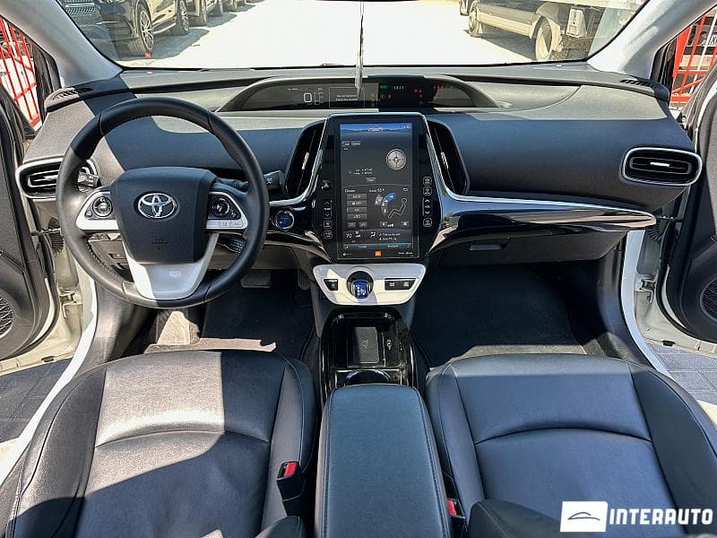 Toyota Prius 2018 — Миниатюра 10
