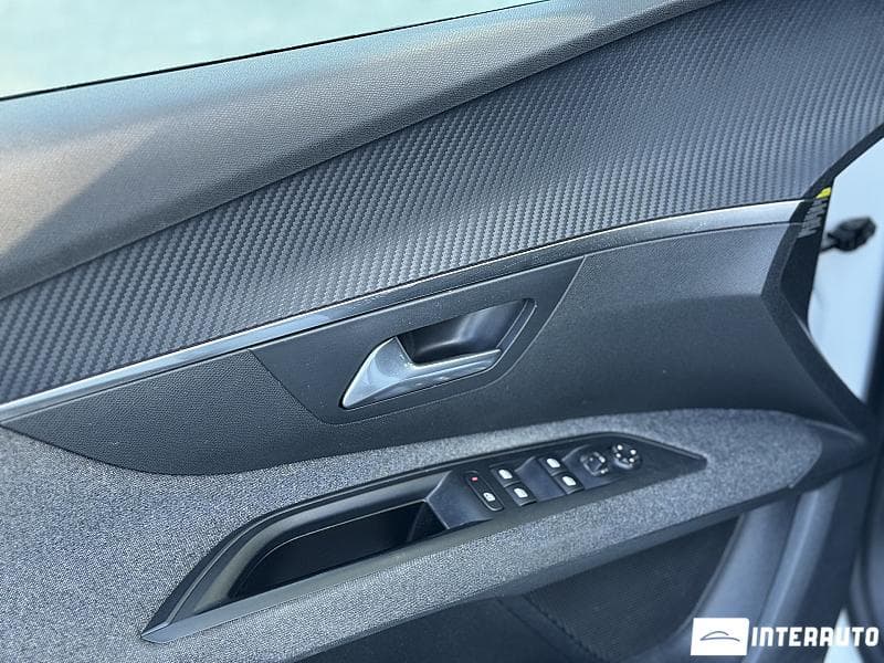 Peugeot 5008 2019 — Миниатюра 6