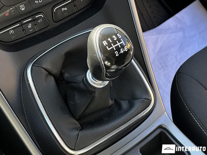 Ford Kuga 2017 — Миниатюра 12