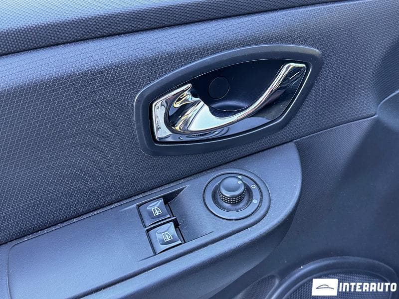 Renault Clio 2014 — Миниатюра 14