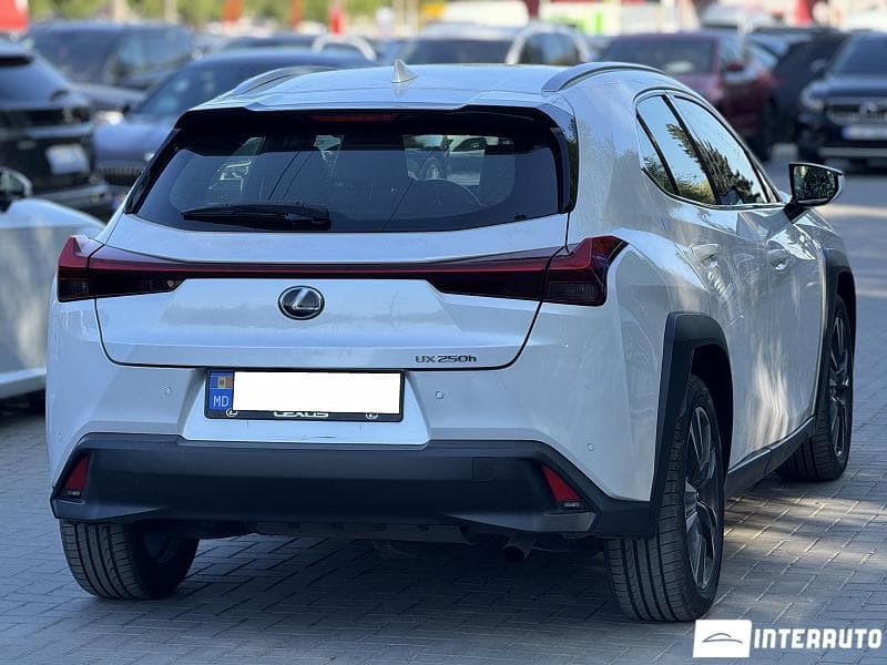 Lexus UX 250h 2020 — Миниатюра 2