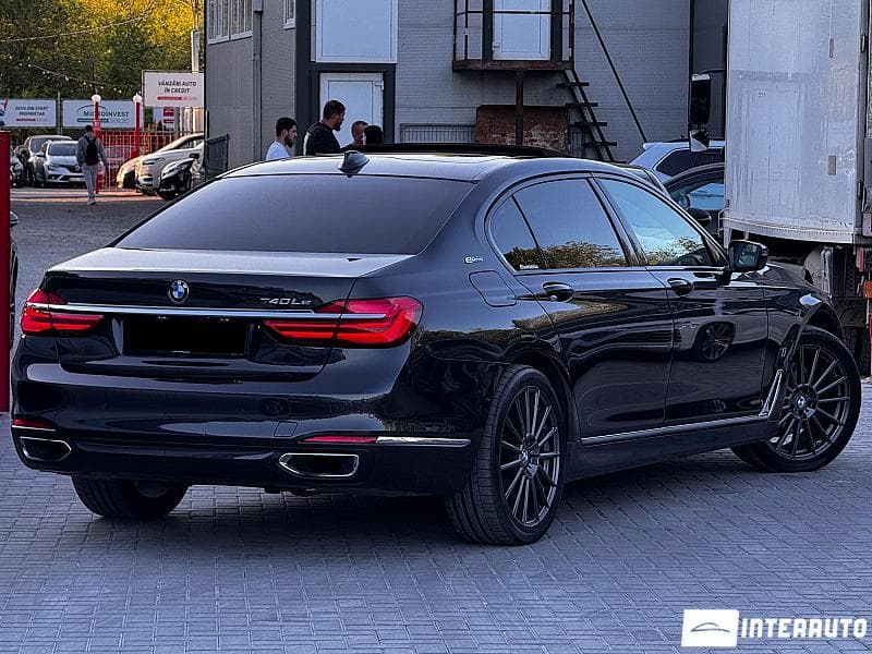 BMW 740e 2016 — Миниатюра 3