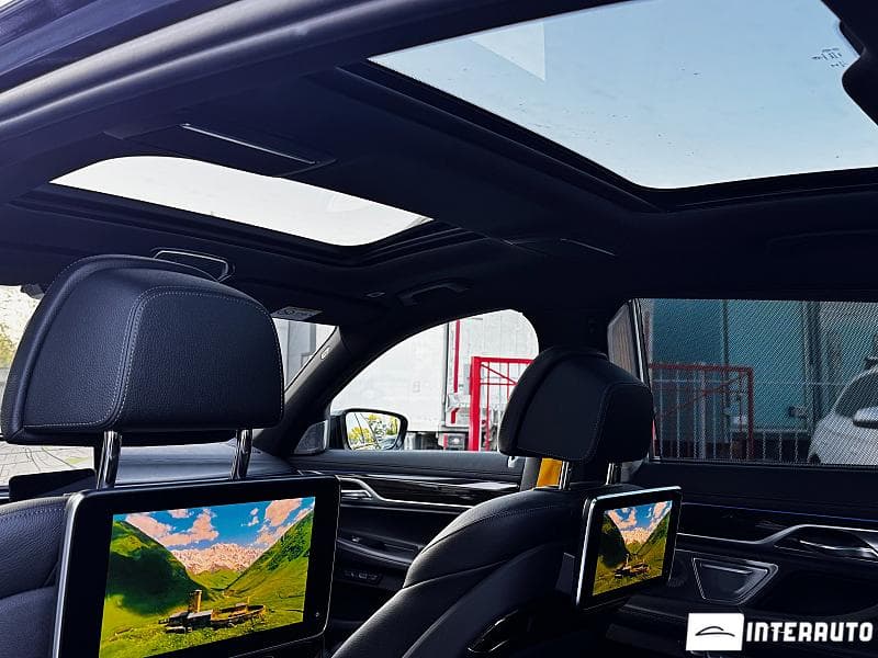 BMW 740e 2016 — Миниатюра 16