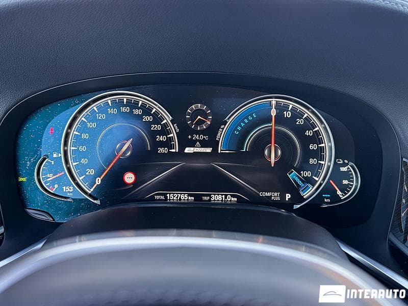 BMW 740e 2016 — Миниатюра 7