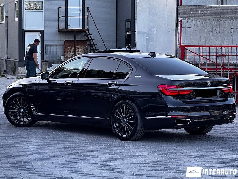 BMW 740e 2016 — Миниатюра 2