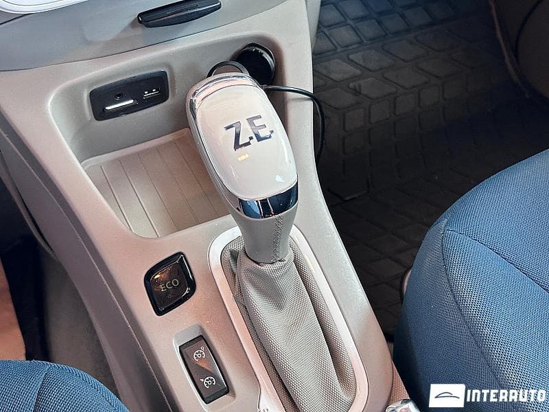 Renault ZOE 2014 — Миниатюра 13