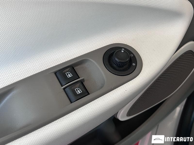 Renault ZOE 2014 — Миниатюра 6