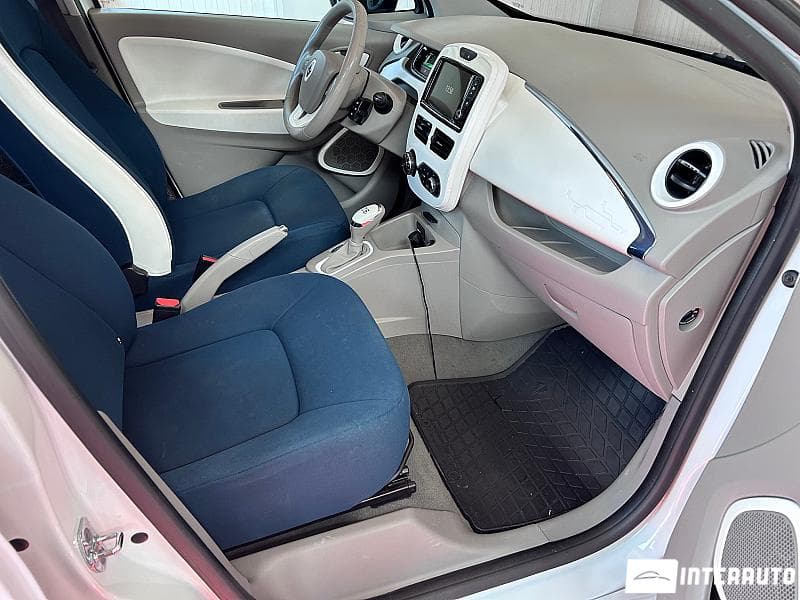 Renault ZOE 2014 — Миниатюра 14