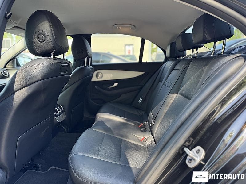 Mercedes E 220 2020 — Миниатюра 15