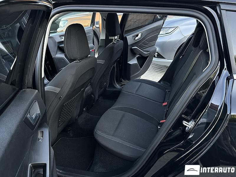 2018 Ford Focus — Miniatură 13