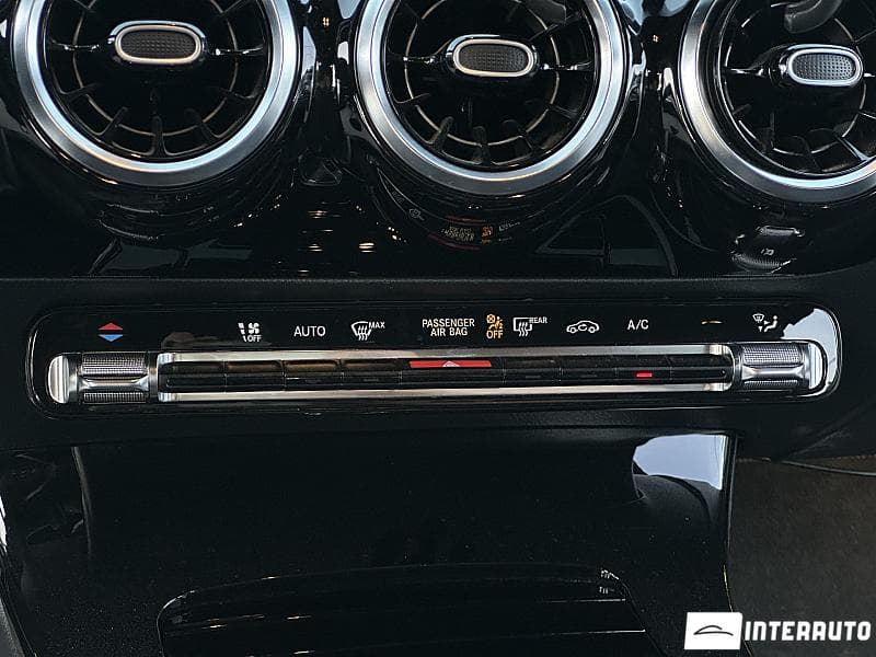 Mercedes A 180 2018 — Миниатюра 11