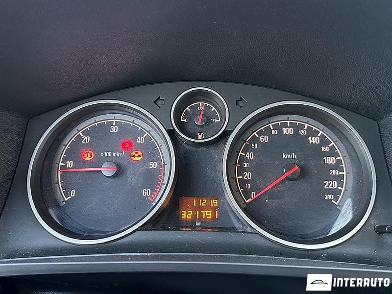 Opel Zafira 2009 — Миниатюра 8