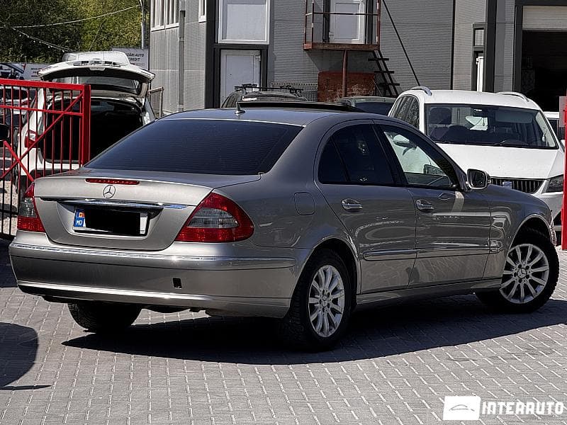 Mercedes E 200 2007 — Миниатюра 3