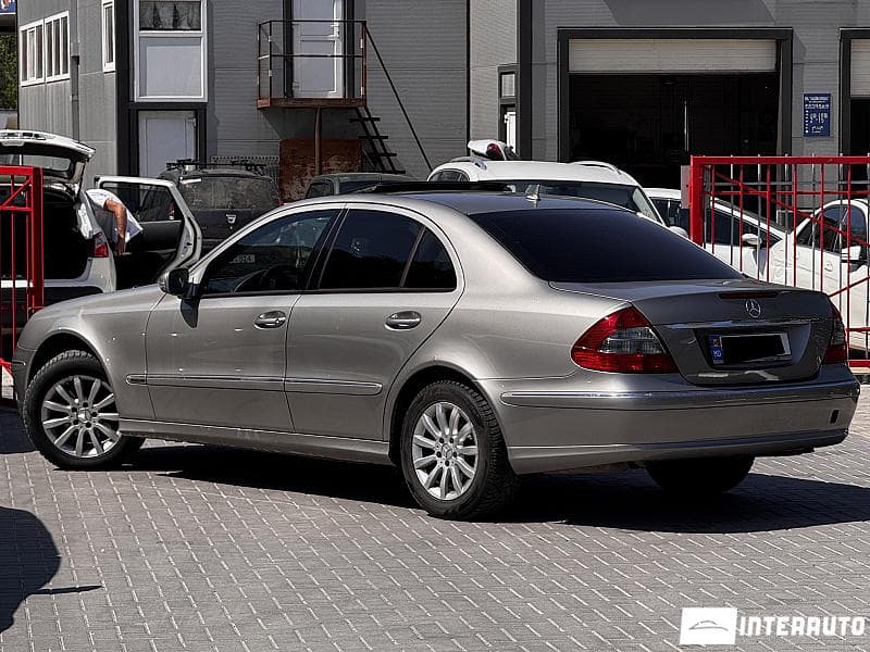 Mercedes E 200 2007 — Миниатюра 4