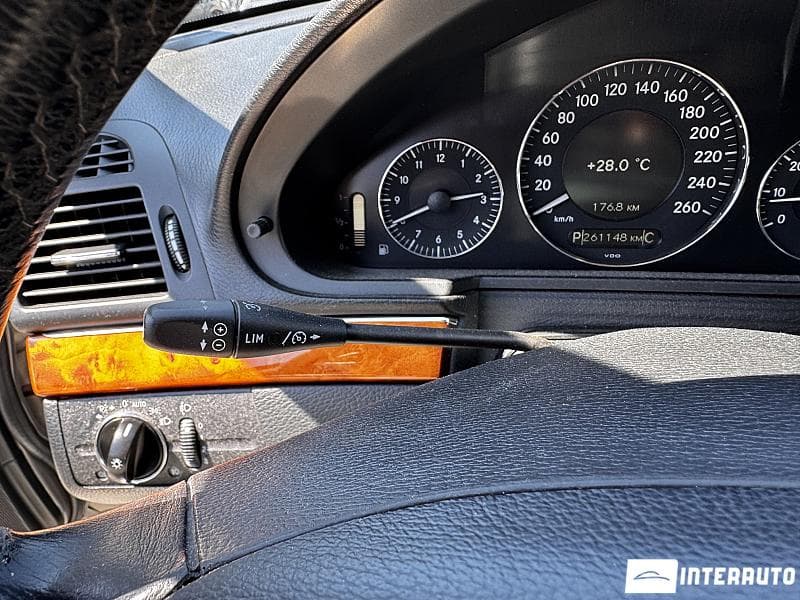 Mercedes E 200 2007 — Миниатюра 12