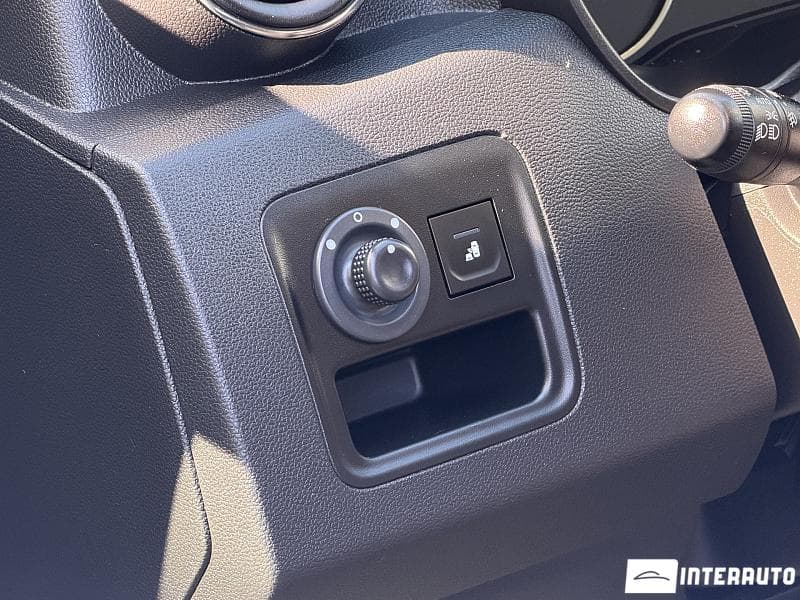 Dacia Duster 2018 — Миниатюра 10
