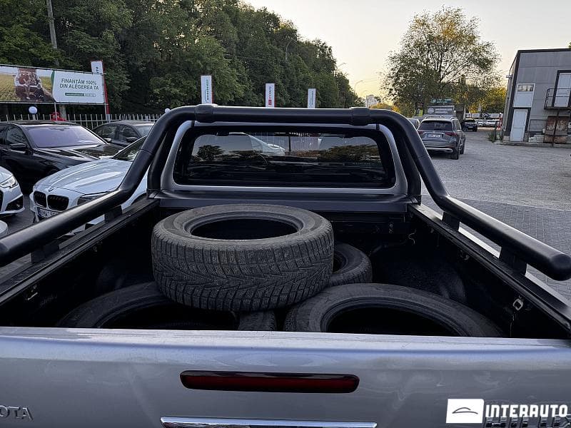Toyota Hilux 2018 — Миниатюра 10