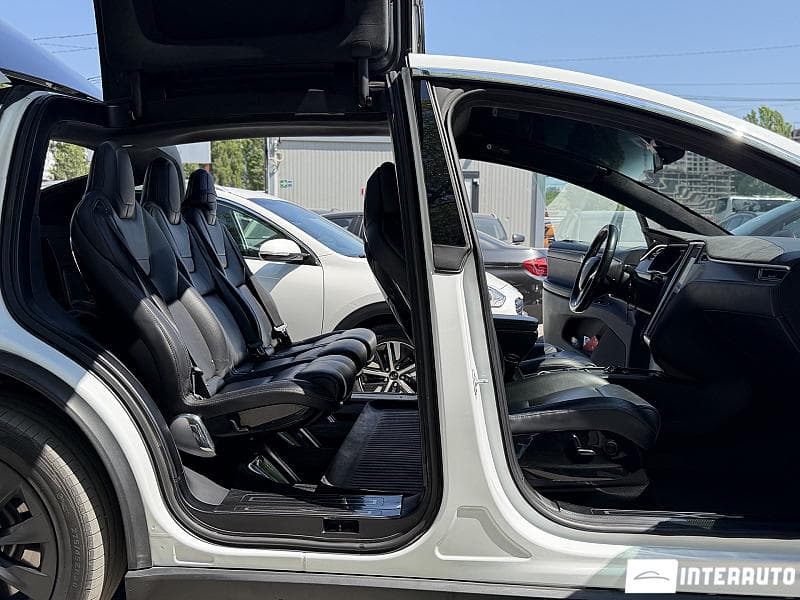Tesla Model X 2016 — Миниатюра 18