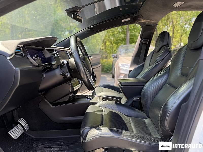Tesla Model X 2016 — Миниатюра 8