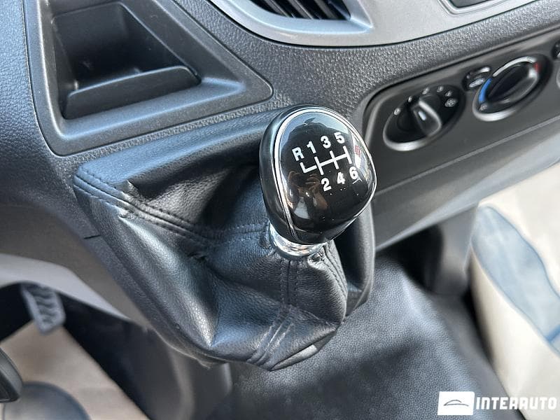 Ford Transit 2016 — Миниатюра 11