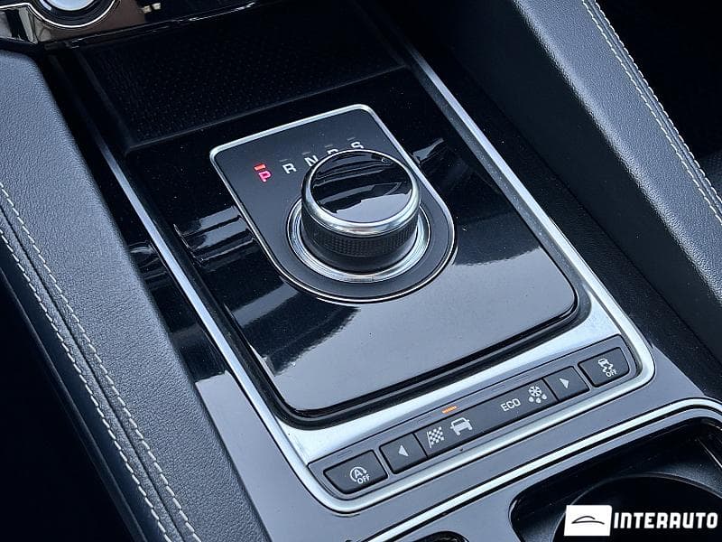 Jaguar F-Pace 2018 — Миниатюра 17