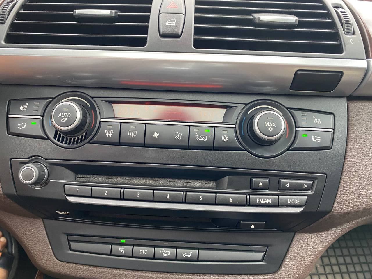 2009 BMW X5 3.0i — Miniatură 11