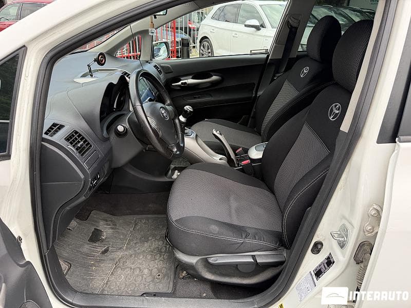 Toyota Auris 2008 — Миниатюра 6