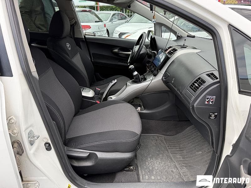 Toyota Auris 2008 — Миниатюра 5