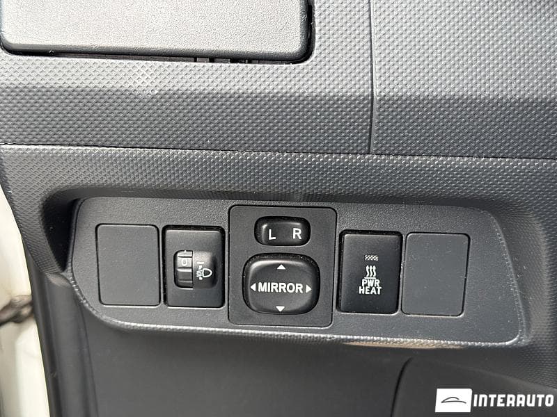 Toyota Auris 2008 — Миниатюра 12
