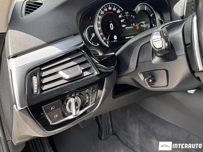 BMW 520 2018 — Миниатюра 15