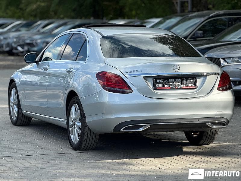 Mercedes C 220 2019 — Миниатюра 4