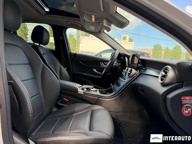 Mercedes C 220 2019 — Миниатюра 15