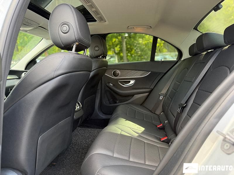 Mercedes C 220 2019 — Миниатюра 16