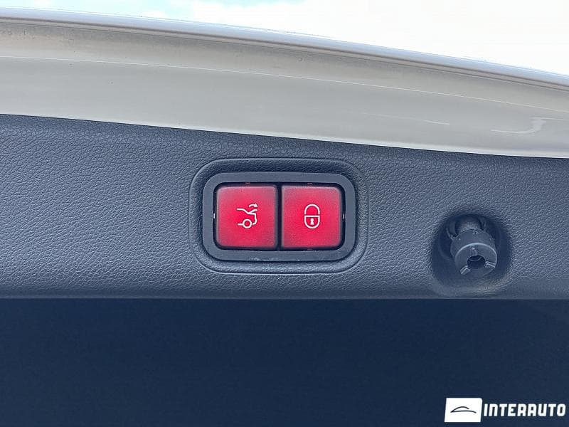 Mercedes E 300 2018 — Миниатюра 22