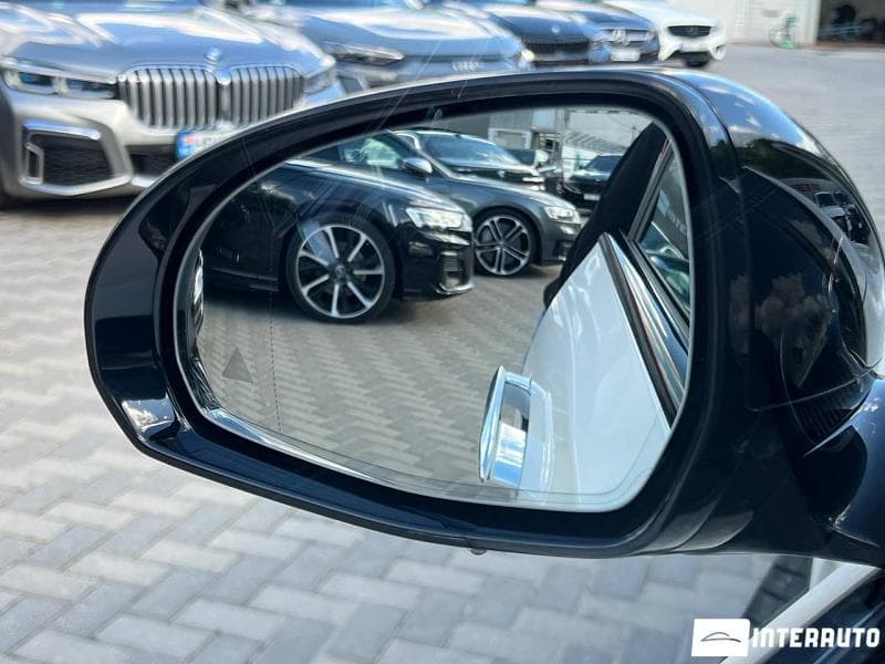 Mercedes E 300de 2024 — Миниатюра 5