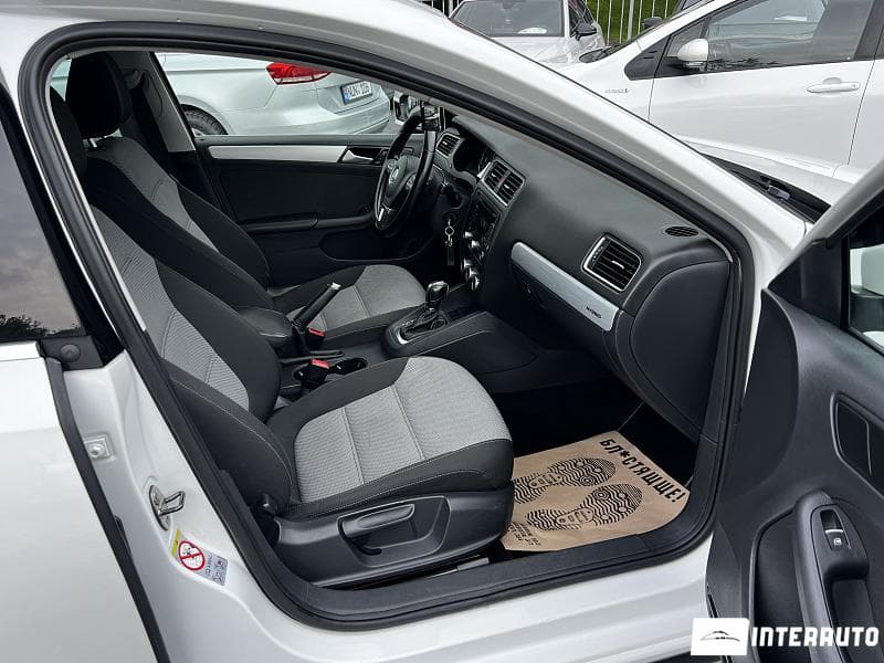 Volkswagen Jetta 2013 — Миниатюра 5
