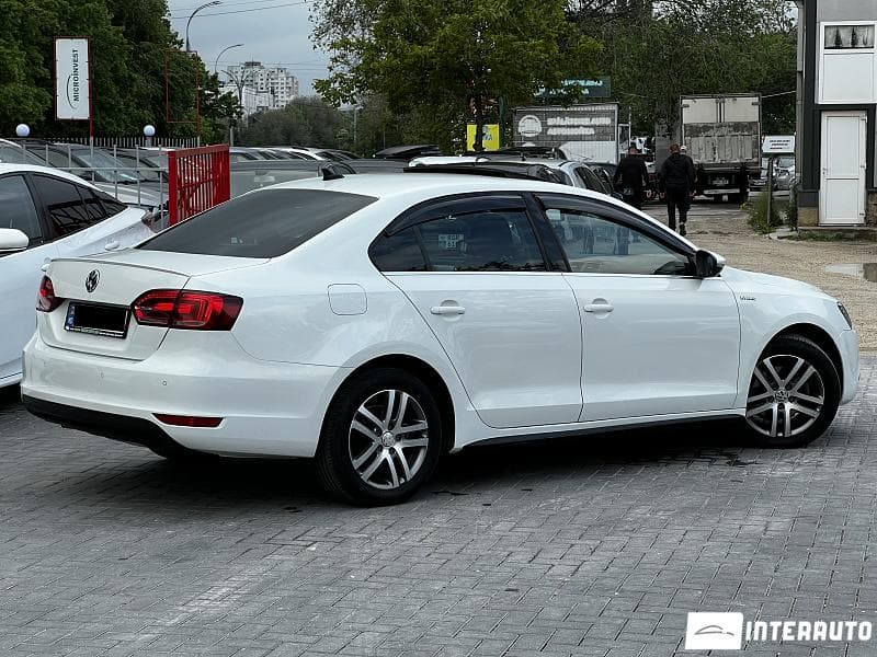 Volkswagen Jetta 2013 — Миниатюра 2