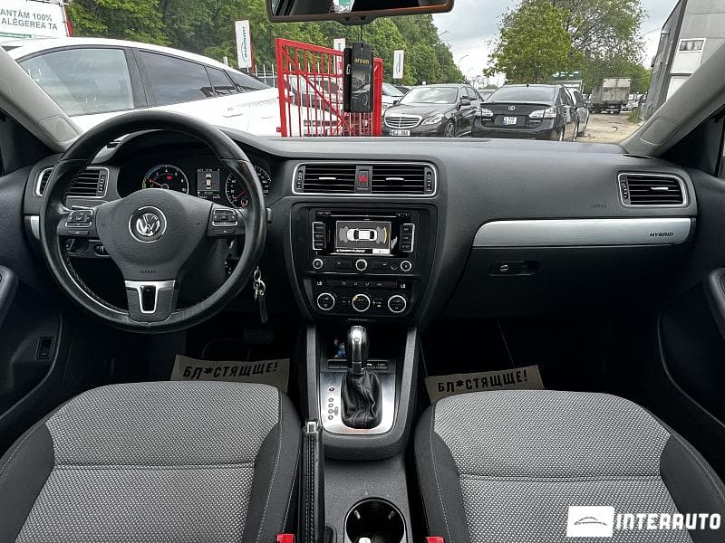 Volkswagen Jetta 2013 — Миниатюра 8