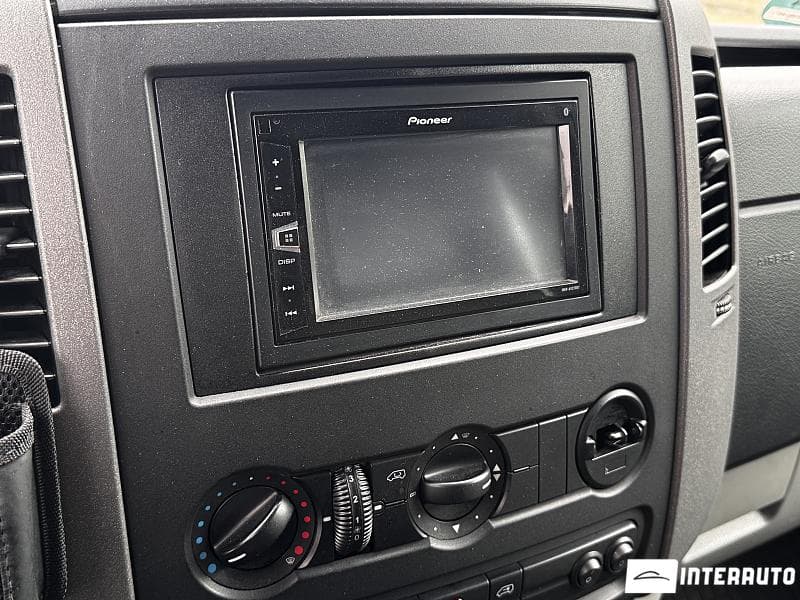Volkswagen Crafter 2007 — Миниатюра 8