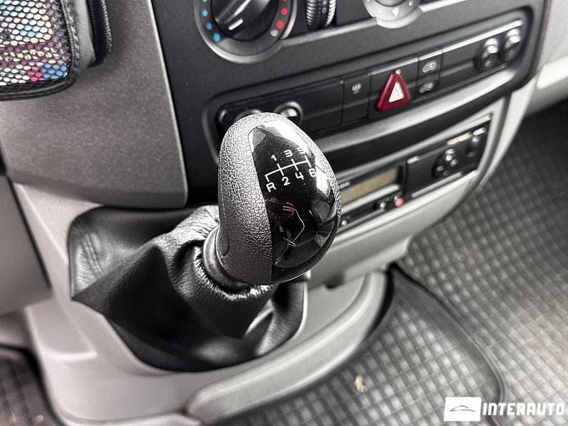 Volkswagen Crafter 2007 — Миниатюра 10
