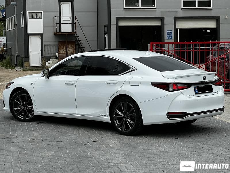 Lexus ES 300h 2020 — Миниатюра 3